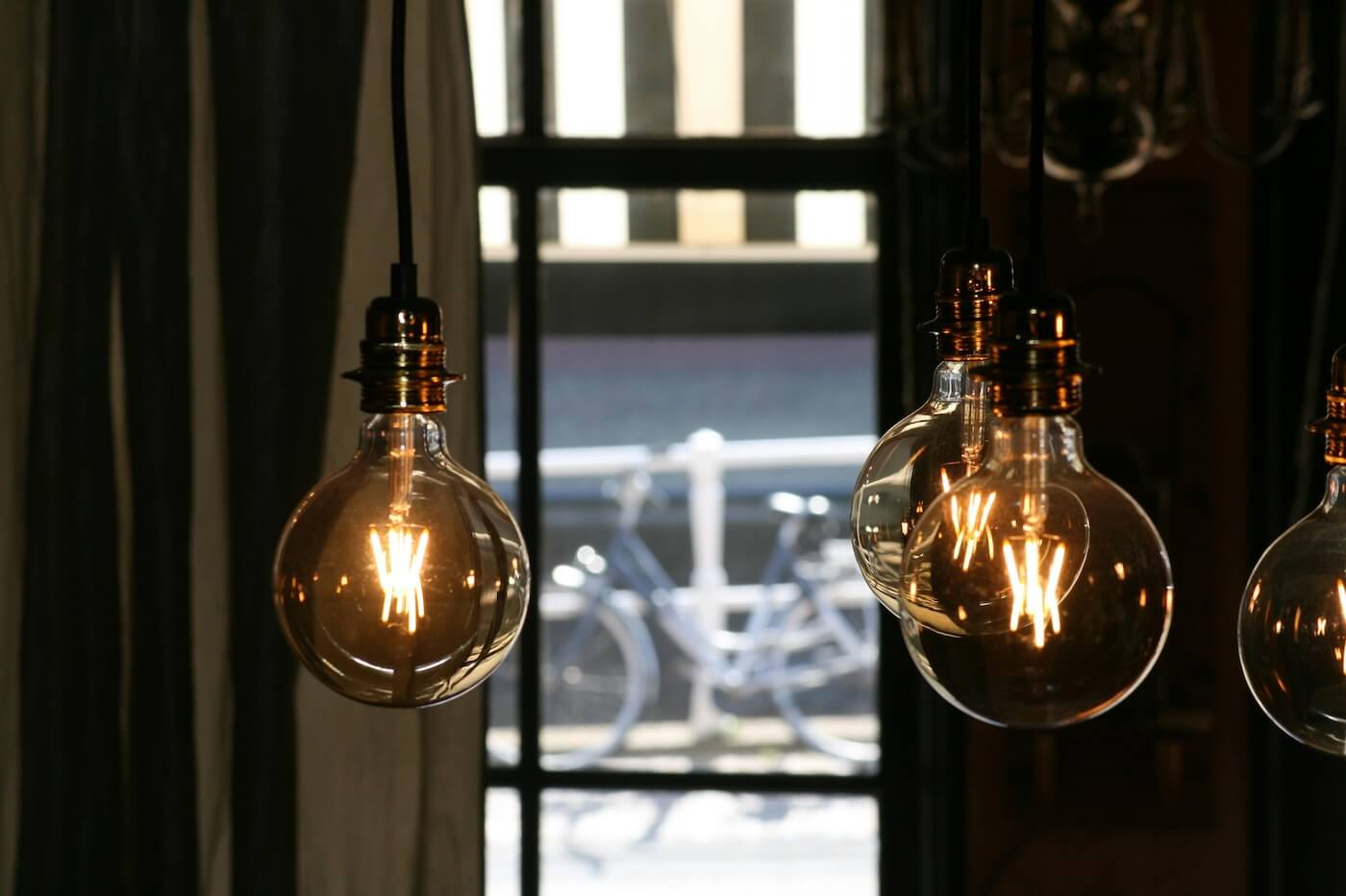energy efficient light bulbs